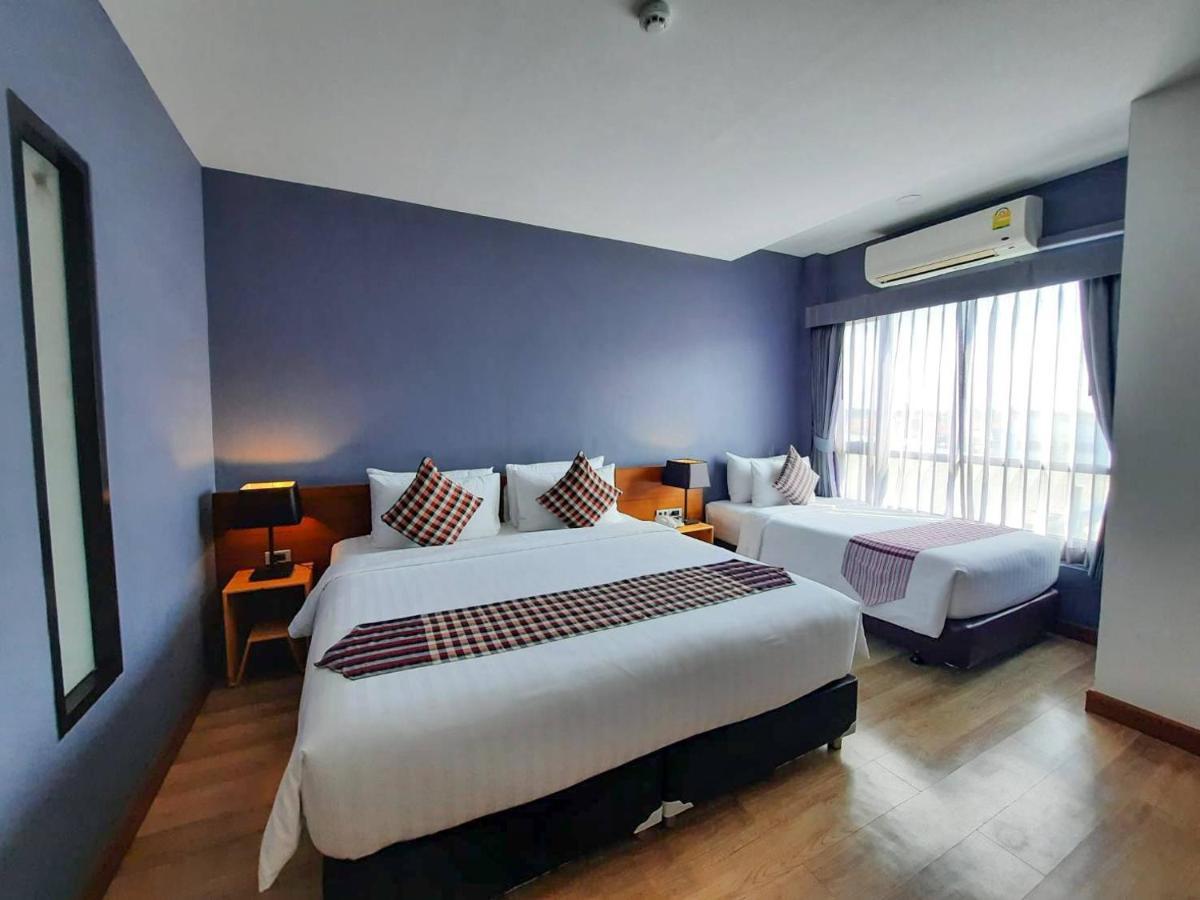 Comet Hotel Surat Thani Eksteriør billede