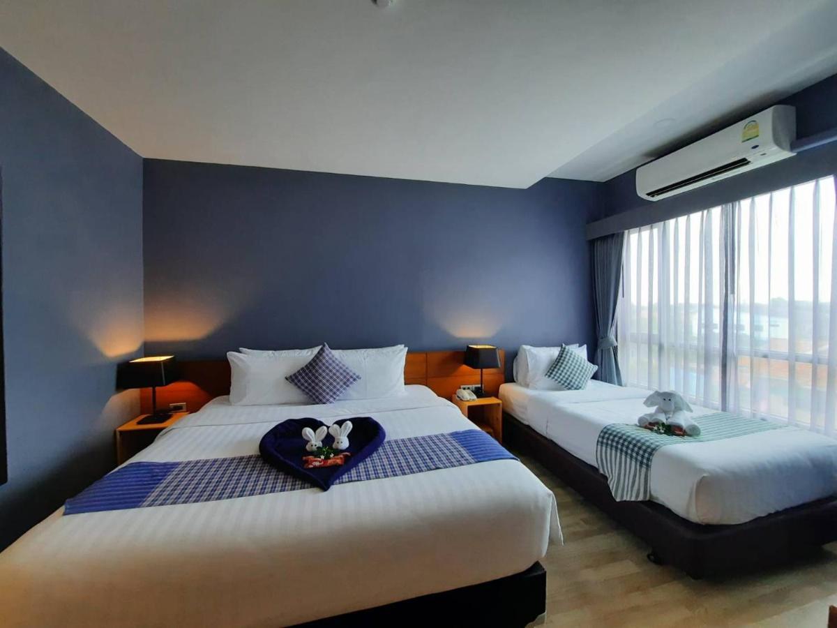 Comet Hotel Surat Thani Eksteriør billede