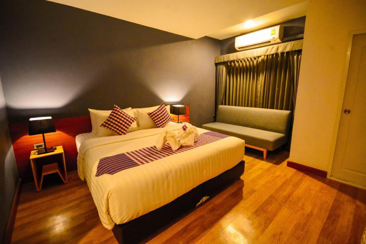 Comet Hotel Surat Thani Eksteriør billede