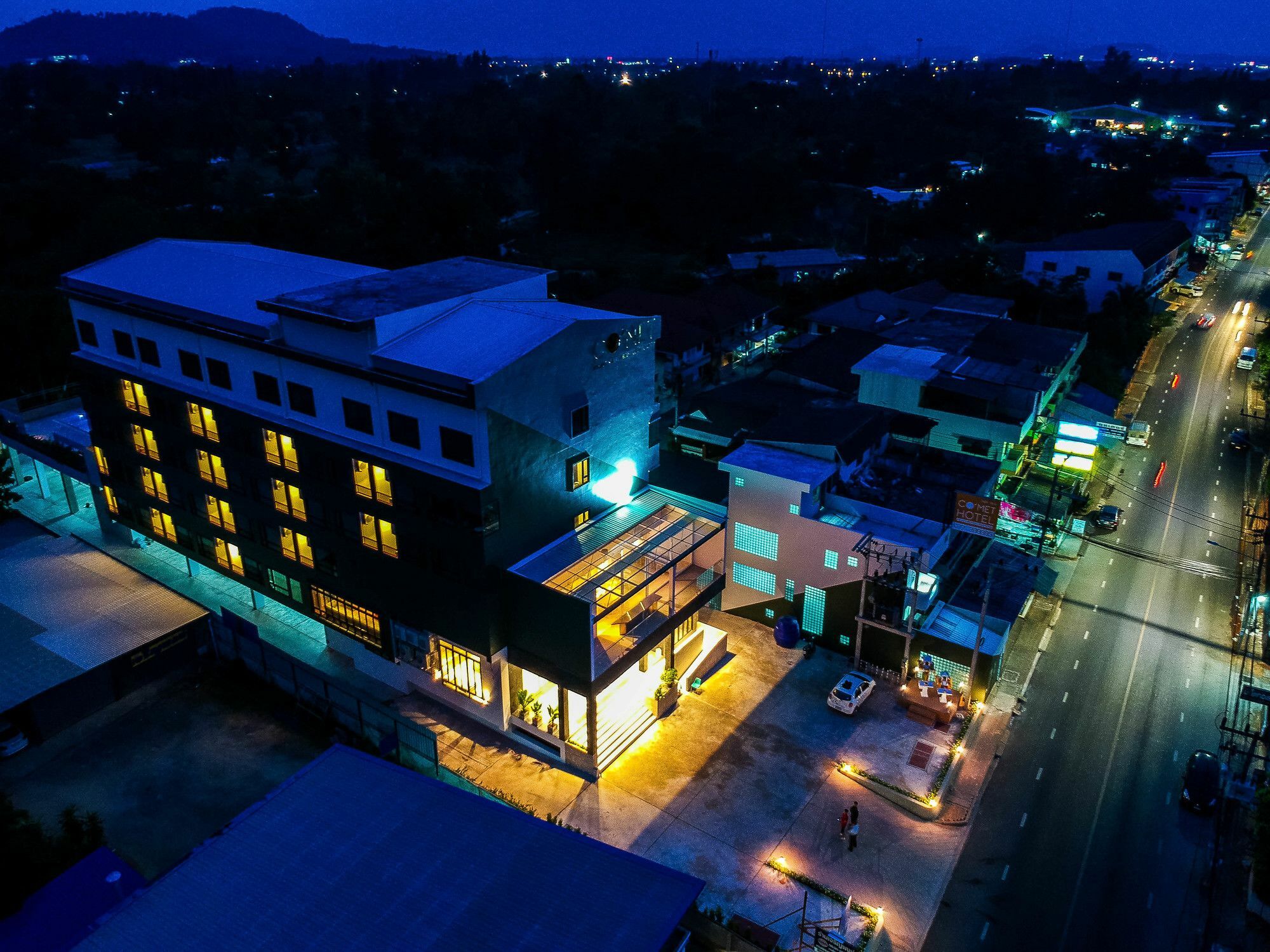 Comet Hotel Surat Thani Eksteriør billede